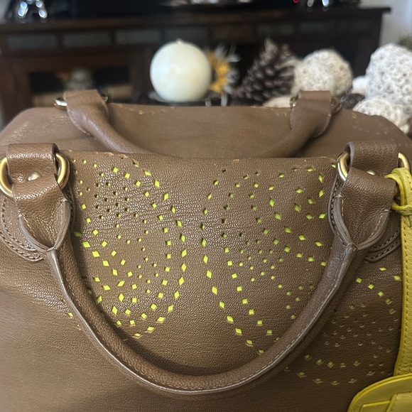 Etro Tan and Yellow Shoulder Bag - Picture 4 of 16